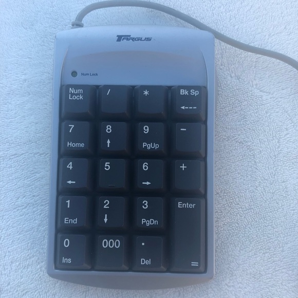 TARGUS Ten Key Number Pad Key Pad - Picture 2 of 4